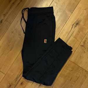 Nike Men's Heritage Tennis Pant- M